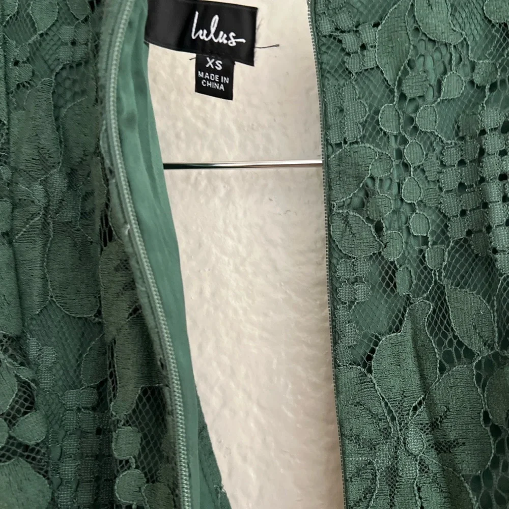 Molinetto Forest Green Lace Ruffled Tiered Sleeveless Maxi Dress_10